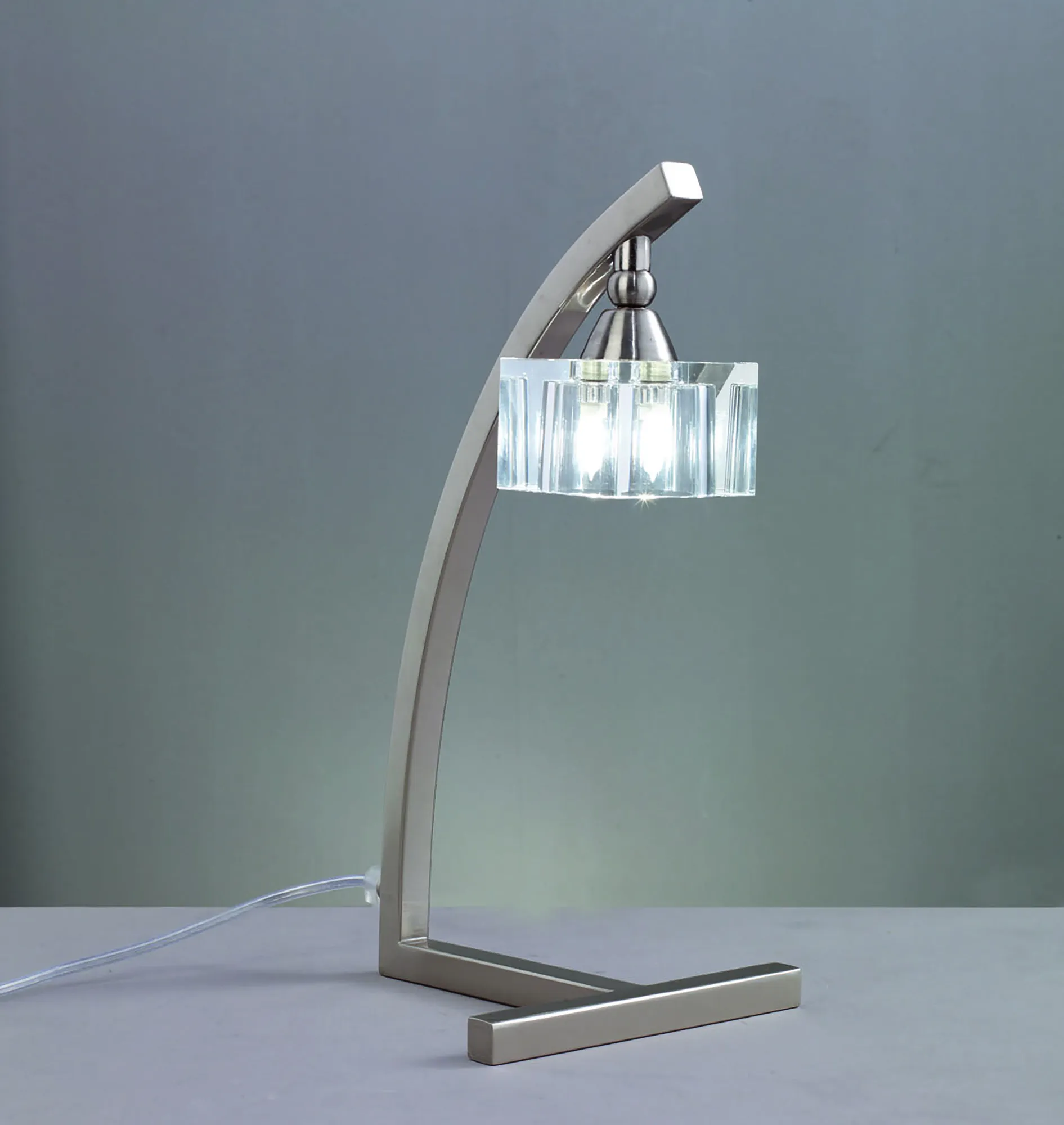 Cuadrax SN Ceiling Lights Mantra Semi Flush Fittings Cuadrax SN Ceiling Lights Mantra Semi Flush Fittings